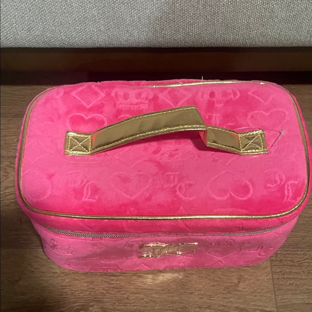 Juicy Couture Pink and Gold Cosmetic Bag - Picture 2 of 6